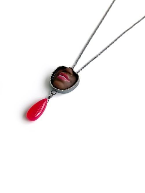 Image of Smile Pendant with Hot Pink Chalcedony - 2