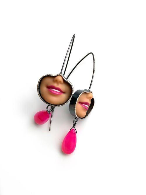 Image of Smile Pull Thru Earrings with Hot Pink Chalcedony