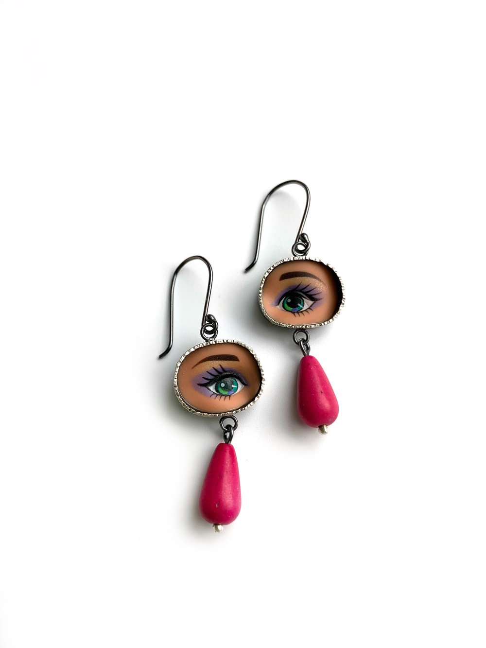 Image of Eye Earrings with Pink Drops - 2