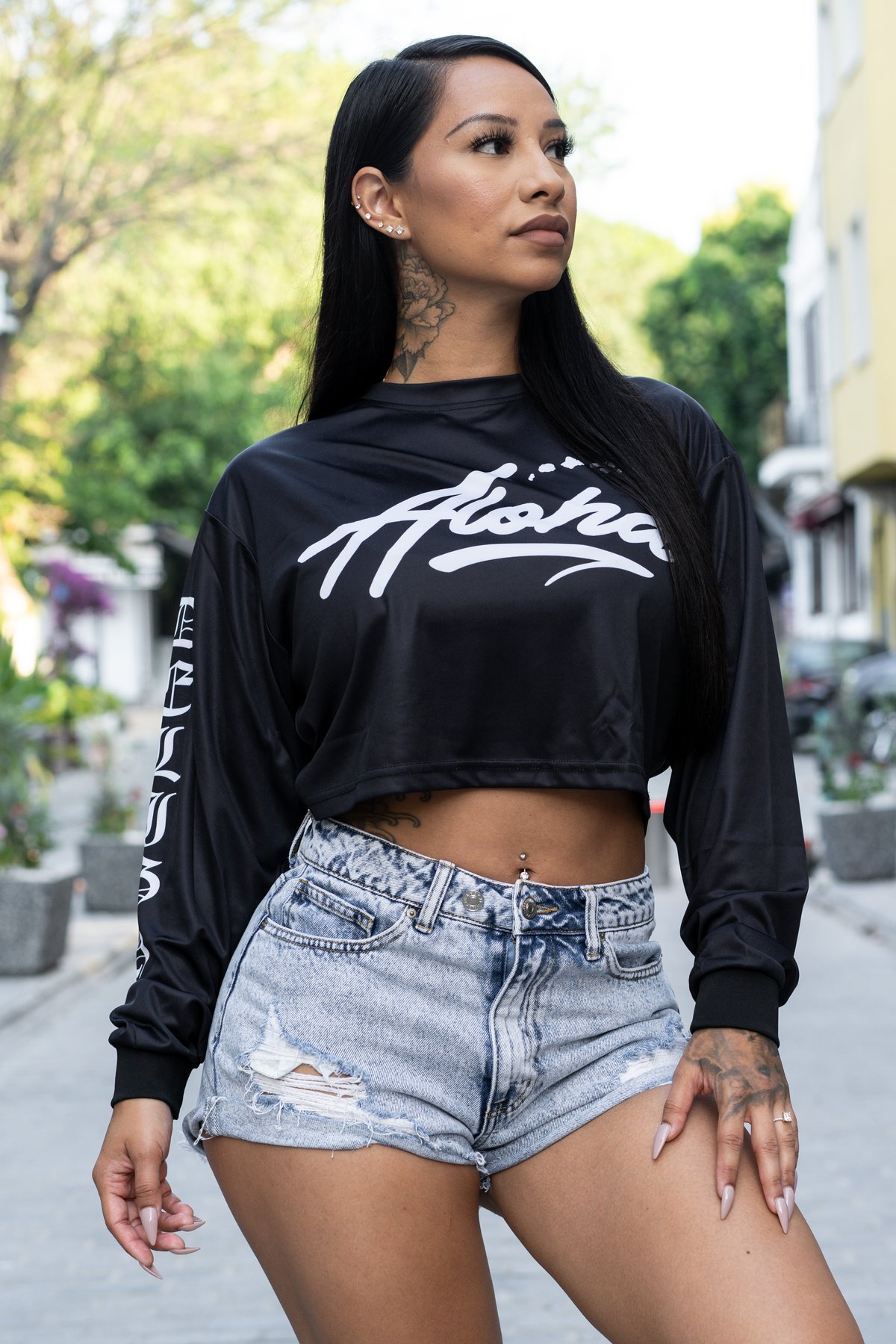 Aloha Islands - Black Ladies Longsleeve Crop-Top