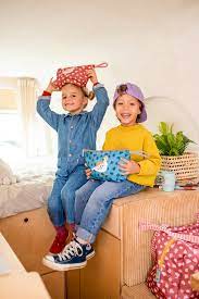 Image of BOLSAS DE ASEO CON FUNDA PARA EL CEPILLO DE DIENTES Y VASO DE AGUA