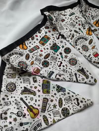 Image 2 of Music Bunting (plain)