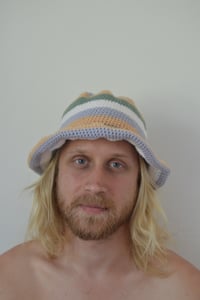 Image 3 of crochet bucket hat nr2