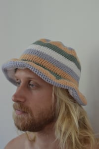 Image 1 of crochet bucket hat nr2