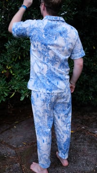 Image 1 of Pyjama homme - Toile de Jouy bleu roi