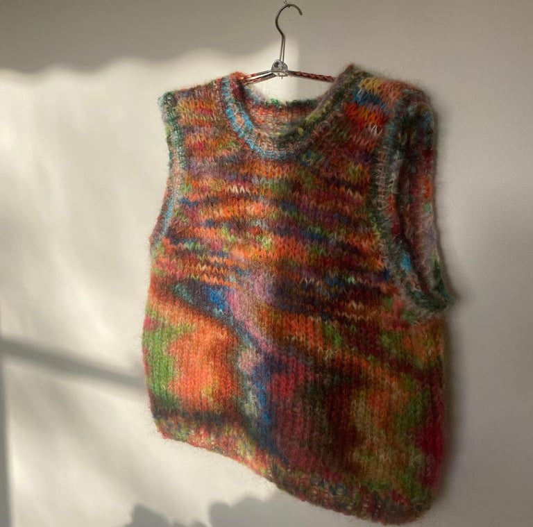 custom floof vest Image 4