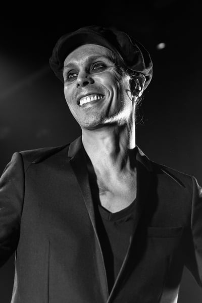 Image of Vile Valo, Irving Plaza, Neon Noir Tour, NYC, 2023