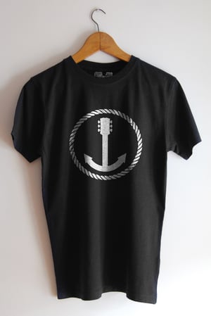 The Mast Tee