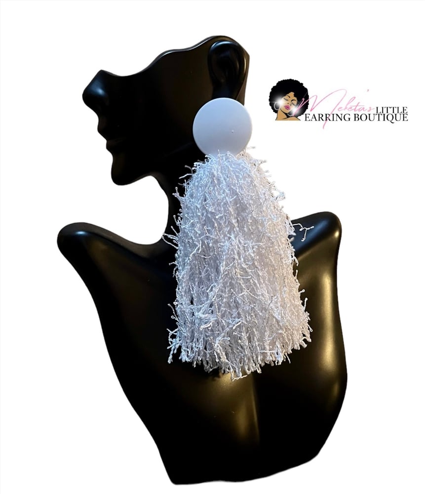 Image of White Post Distressed Tassels 