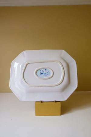 Image of  Relief Lion - Romantic Platter