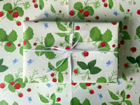 Image 5 of Strawberry Wrapping paper