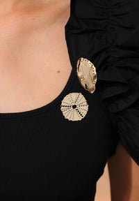 Image 1 of OURSIN // URSHIN - HUITRE // OYSTER PIN'S