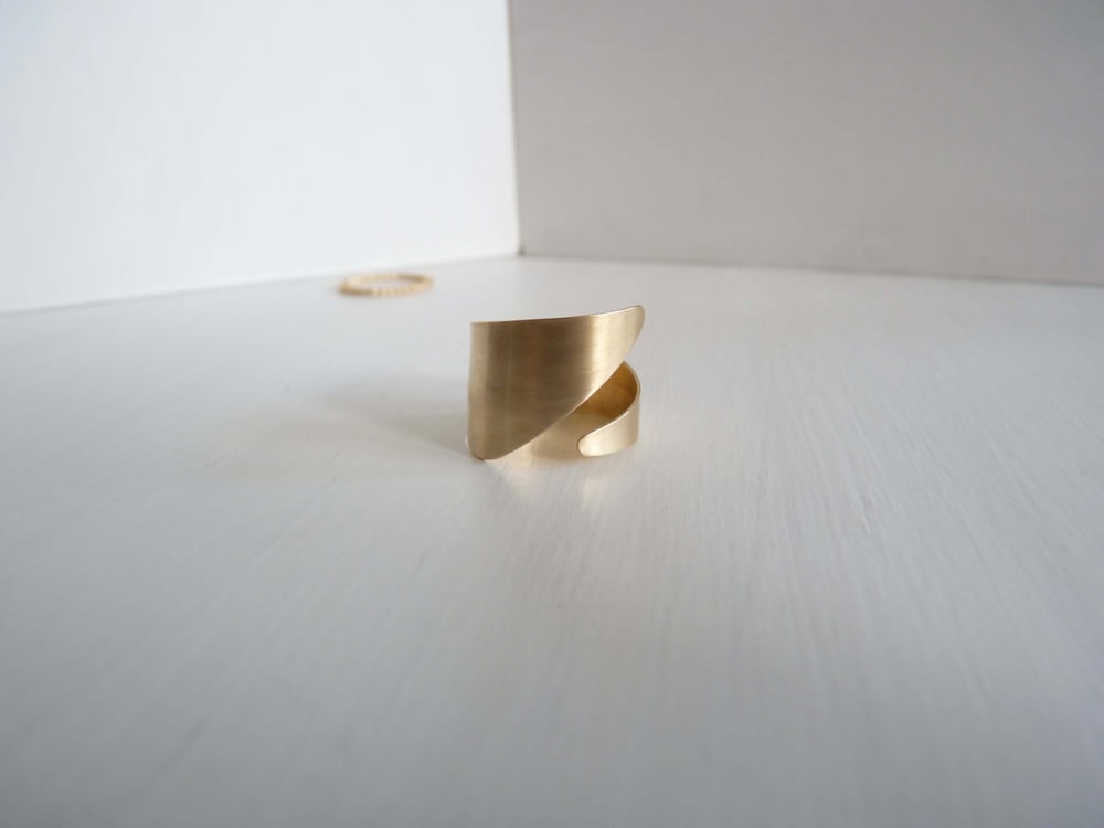 Image of Seren gold ring