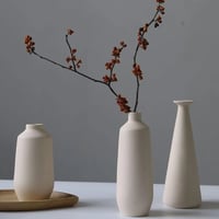 Image 2 of Minimalistic Ceramic Vase Set