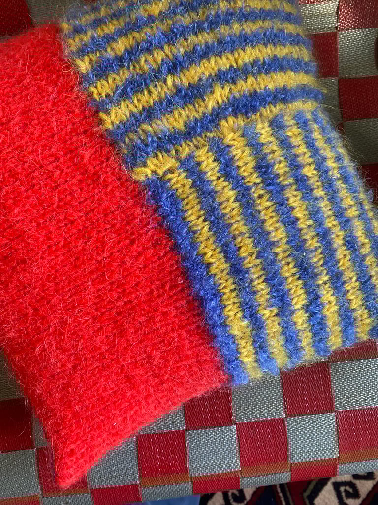 acland cushion Image 3