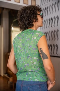 Image 3 of Camicia verde a fiori