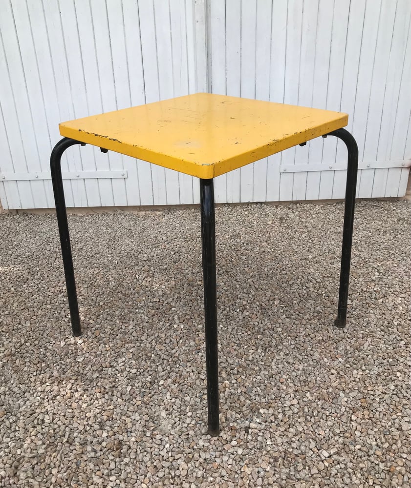 Image of Tables carrées Tolix