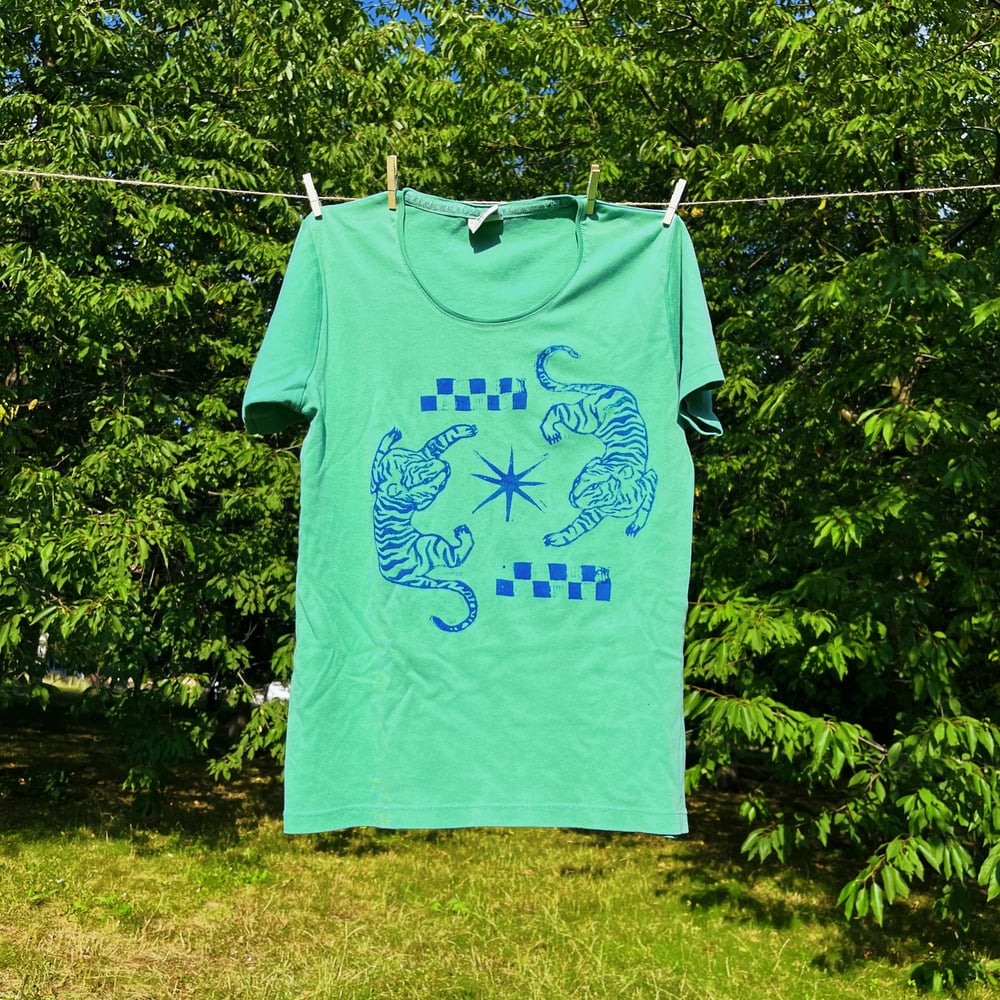 Image of SUMMER TEE 12