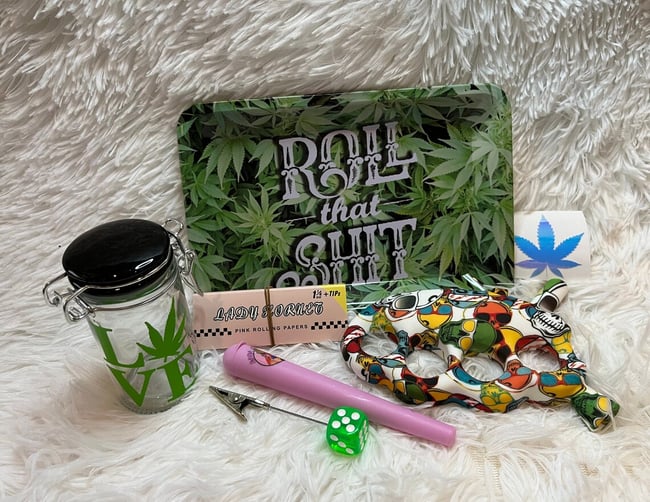 Flower Girl Rolling Tray, Ashtray and Jar Set – Pirate Girl Smoke Boutique