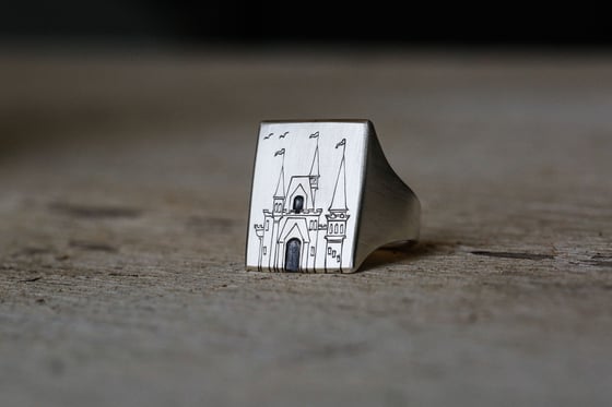 Image of Castle Signet 