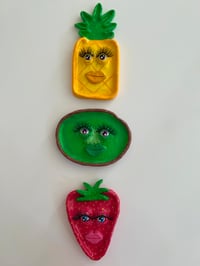 Image 4 of Pineapple Face