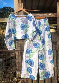 Image 1 of M (16) Bold Blue Floral 