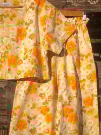 Image 2 of XS (8/10)  Golden Orange Floral 