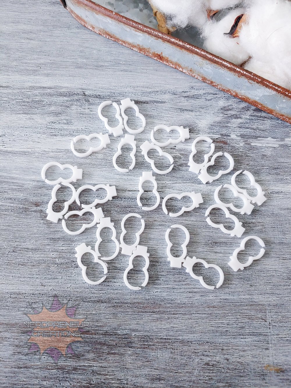 Image of 12 Pack Snowman Stitch Markers - 3D Printed Progress Keepers for Crochet and Knitting