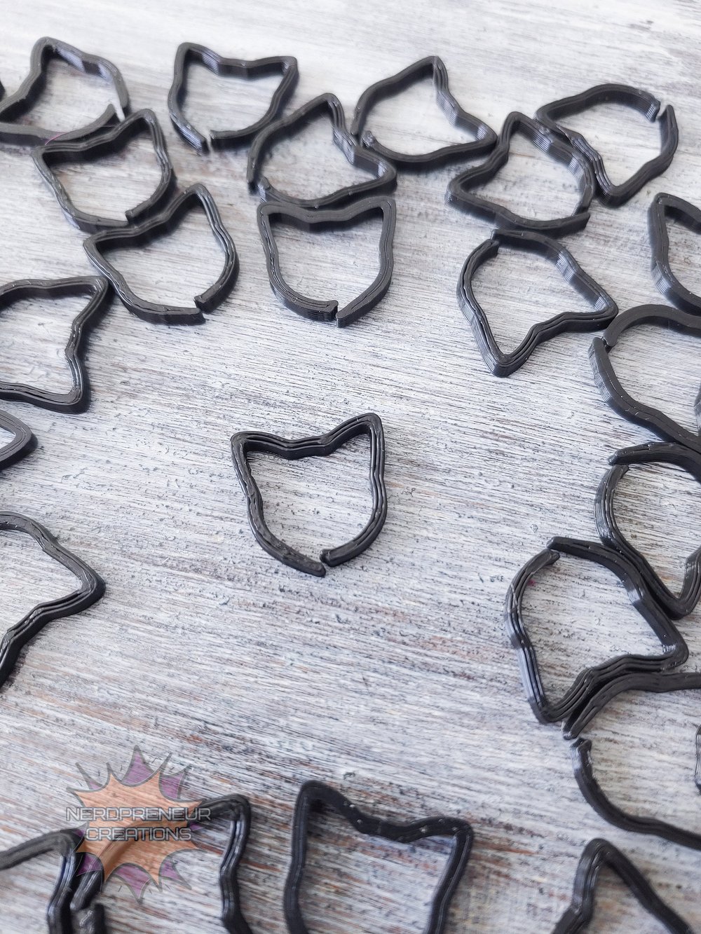 Image of 12 Pack Cat Stitch Markers - 3D Printed Progress Keepers for Crochet and Knitting