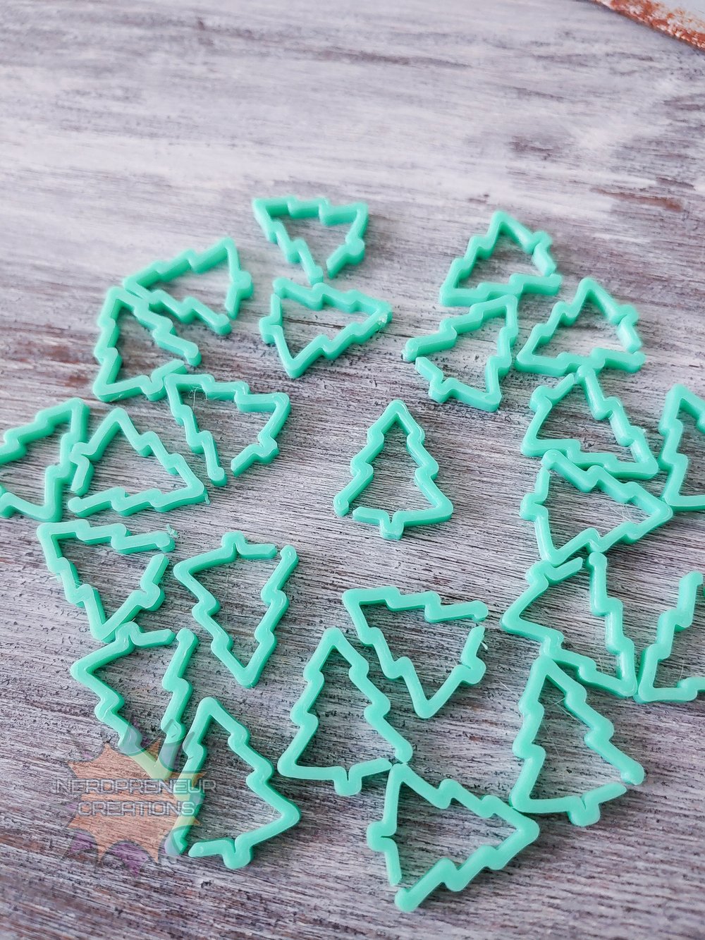 Image of 12 Pack Christmas Tree Stitch Markers - 3D Printed Progress Keepers for Crochet and Knitting