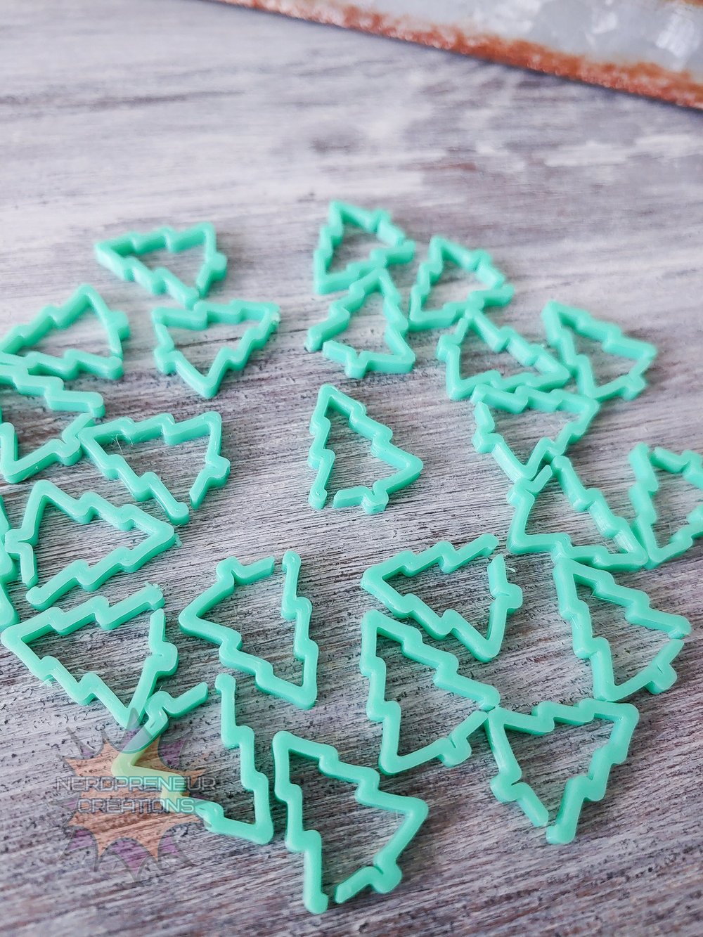 Image of 12 Pack Christmas Tree Stitch Markers - 3D Printed Progress Keepers for Crochet and Knitting