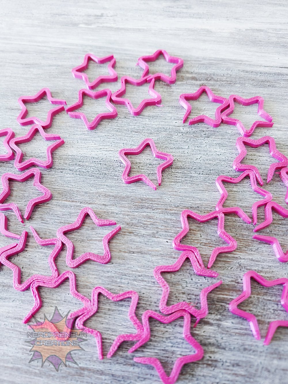 Image of 12 Pack Stars Stitch Markers - 3D Printed Progress Keepers for Crochet and Knitting