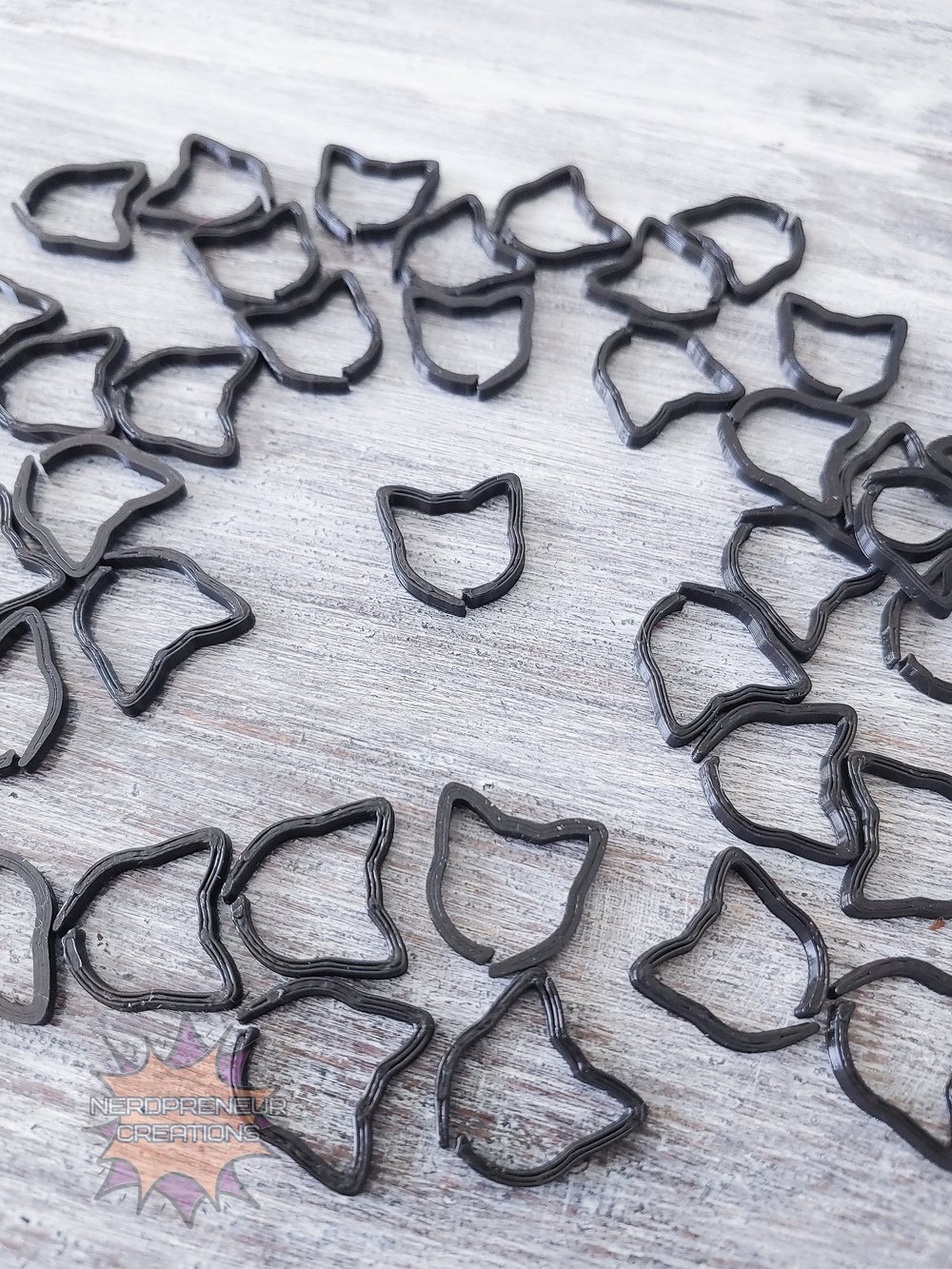 Image of 12 Pack Cat Stitch Markers - 3D Printed Progress Keepers for Crochet and Knitting