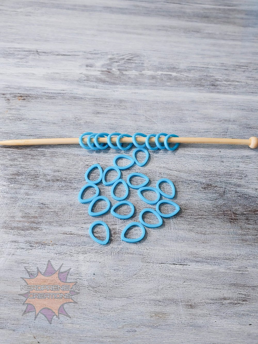 Image of 12 Pack Knitting Egg / Tear Drop Stitch Markers - 3D Printed