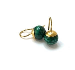 Image of Hammered Dome  Earrings 22k Malachite