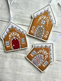 Image 2 of Gingerbread house decoration 