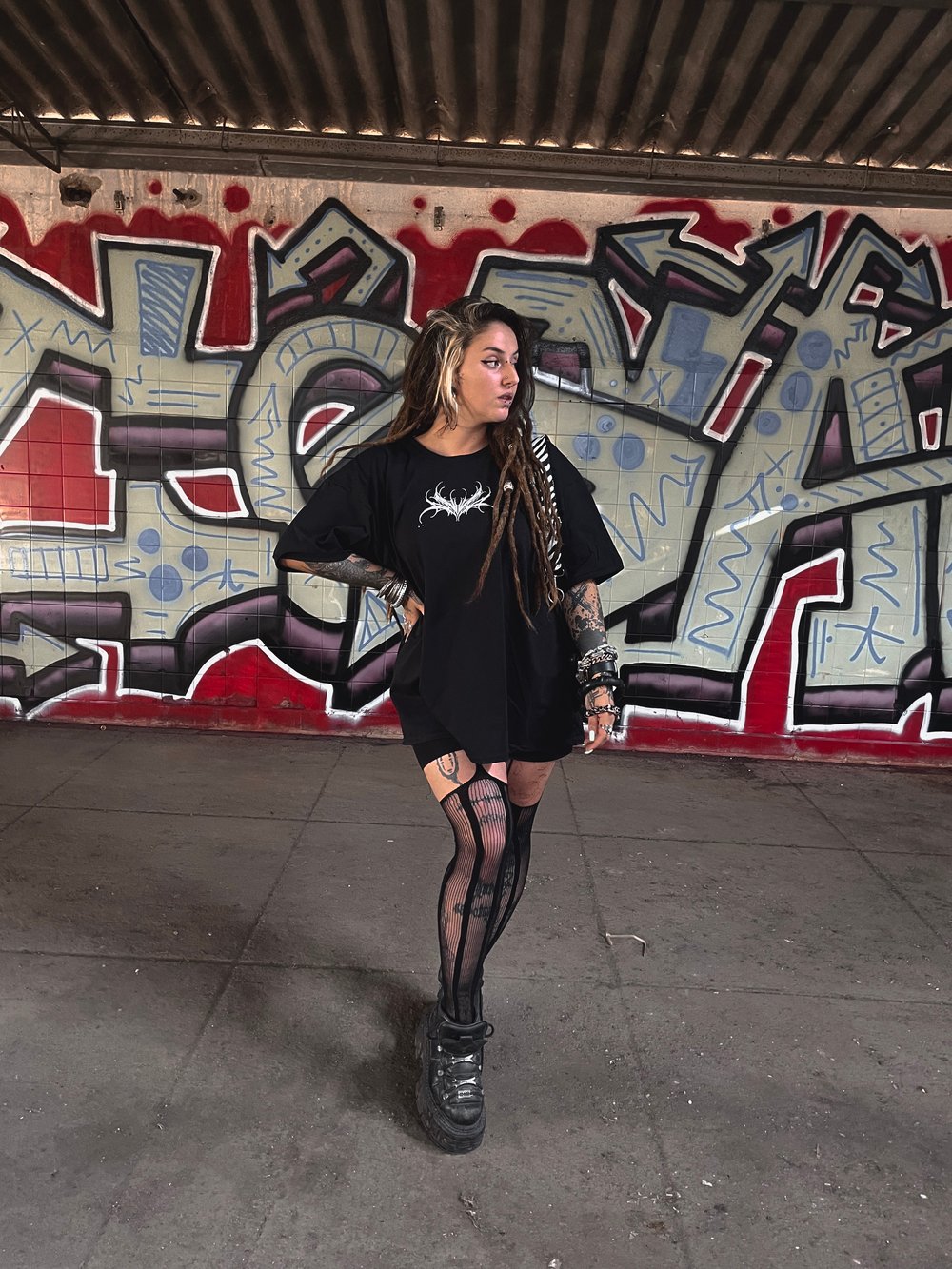 MERAKI TEE
