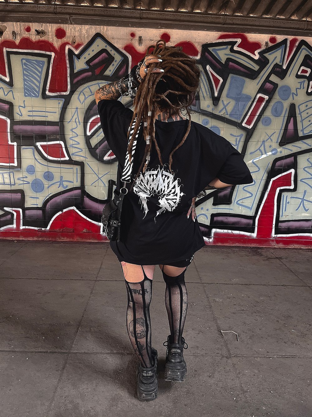 MERAKI TEE
