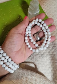 Image 2 of Howlite stretch bracelet 