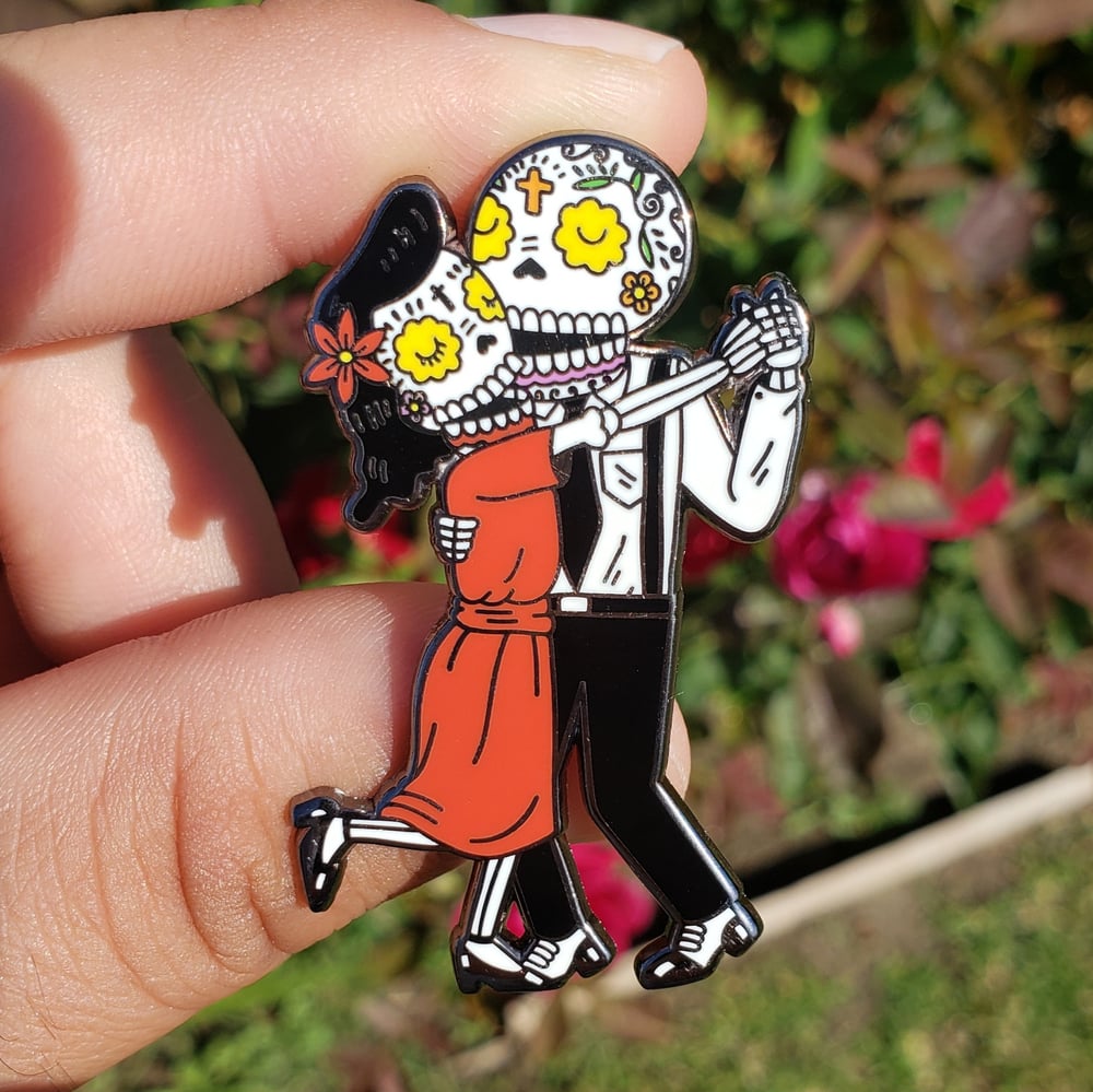 Dancing Calaveras Enamel Pin 