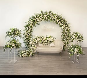 Image of Silk flowers staging design 
