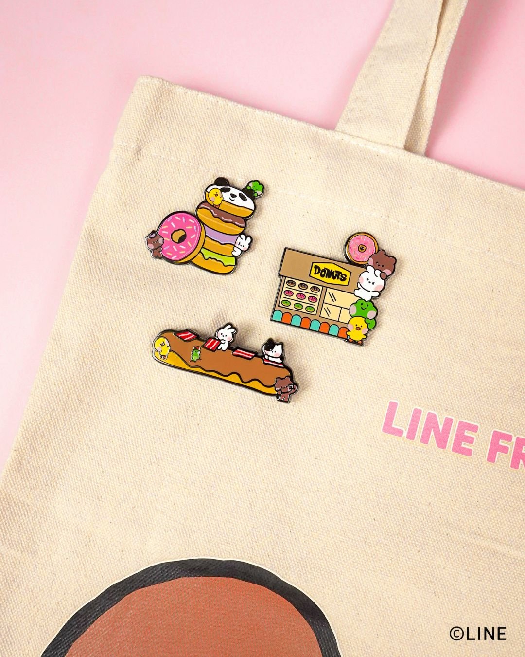 Image of LINE FRIENDS minini Maple Bacon Enamel Pin