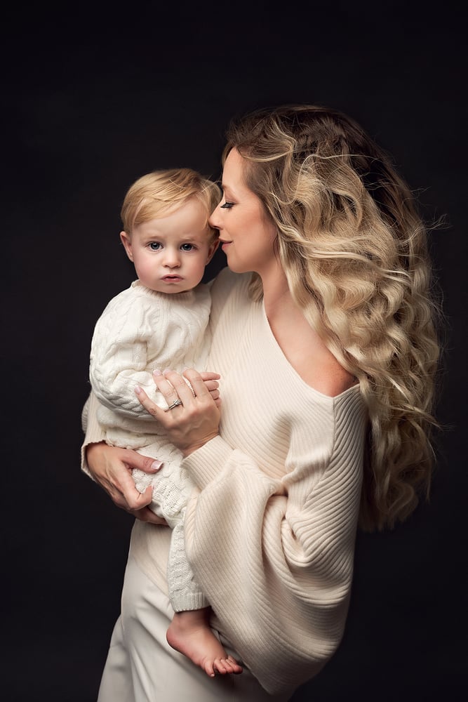 Image of Motherhood Session - $600