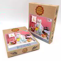 Image 2 of Mrs Cat Felt Craft Kit
