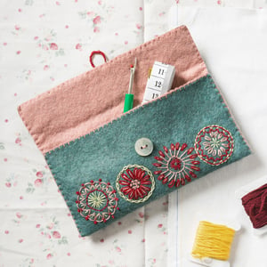 Image of Sewing Pouch Felt Craft Kit