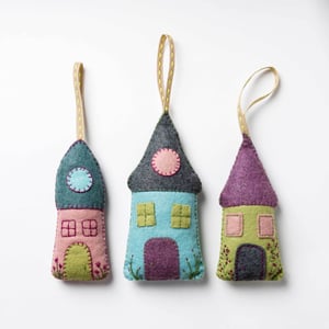 Image of Lavender Houses Felt Craft Kit