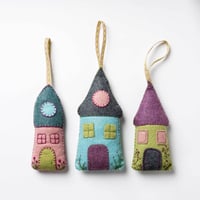 Image 2 of Lavender Houses Felt Craft Kit