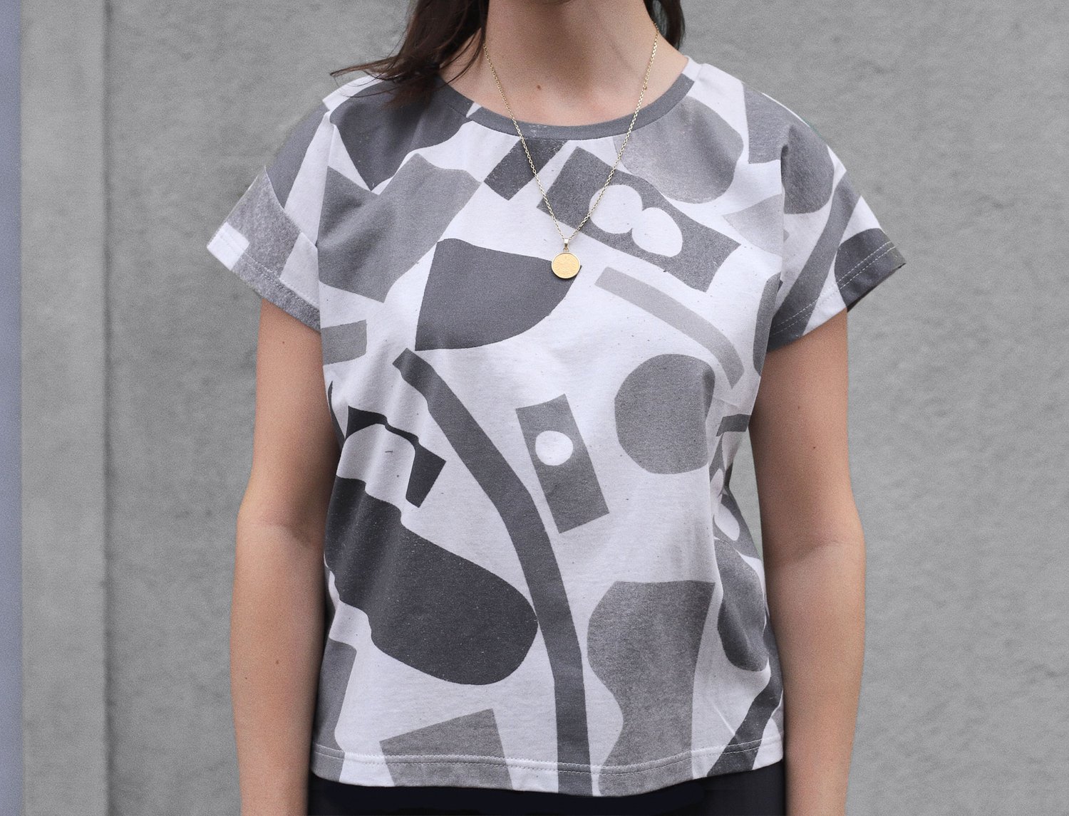 Image of GREY SHAPES TSHIRT