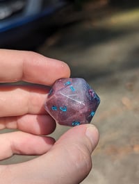 Image 5 of Turquoise Water and Pink Sands Lucky Star 22mm D20 Single