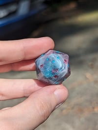 Image 1 of Turquoise Water and Pink Sands Lucky Star 22mm D20 Single